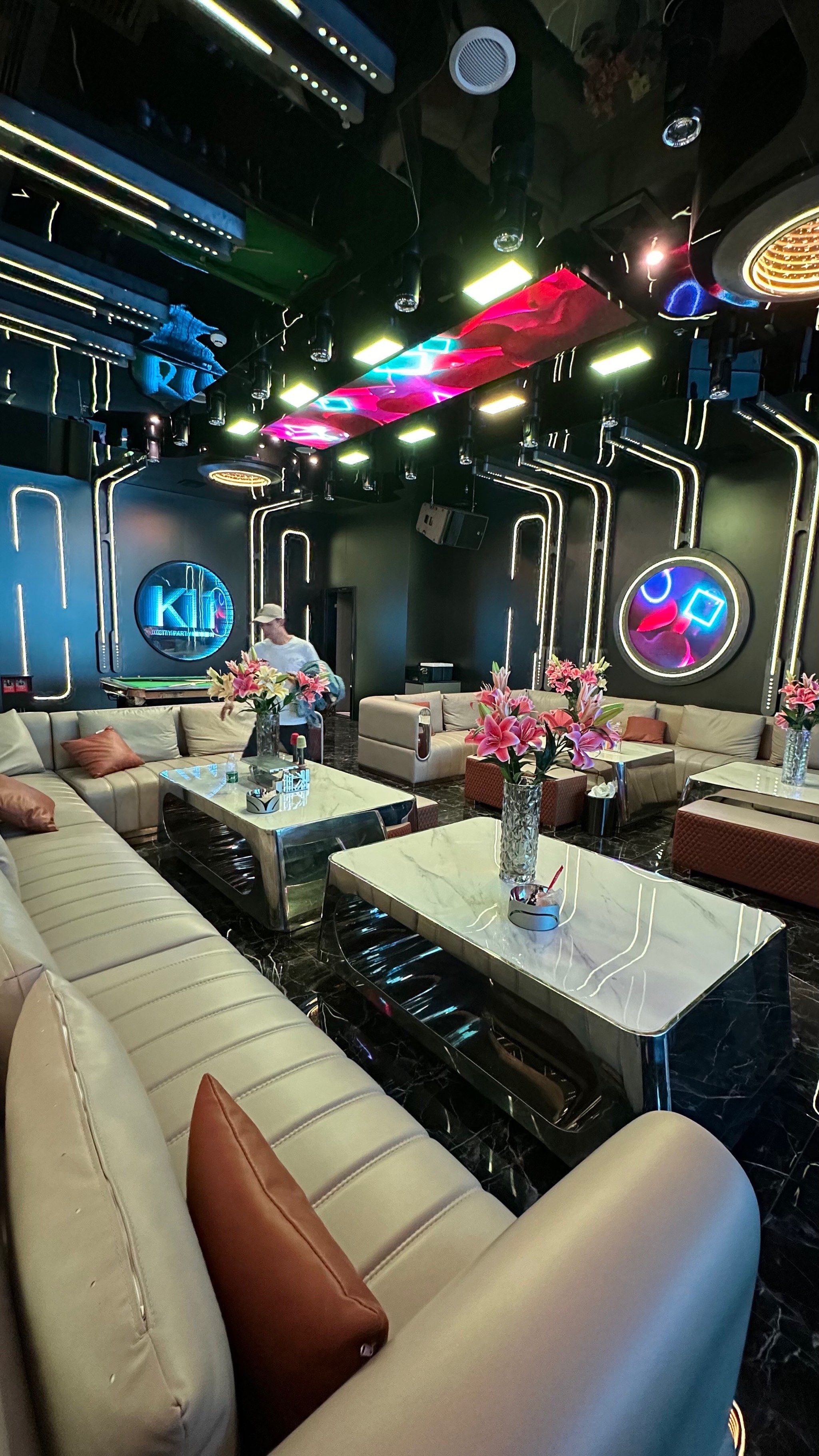 衡阳商务KTV：商务休闲场所-衡南县ktv预订